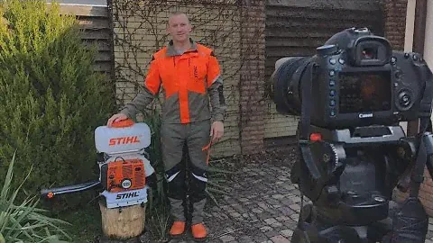 Видеообзор опрыскивателя STIHL SR 420